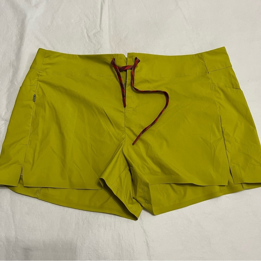 Title Nine Incrediboardie Swim Shorts Women’s Surfing Beach Shorts